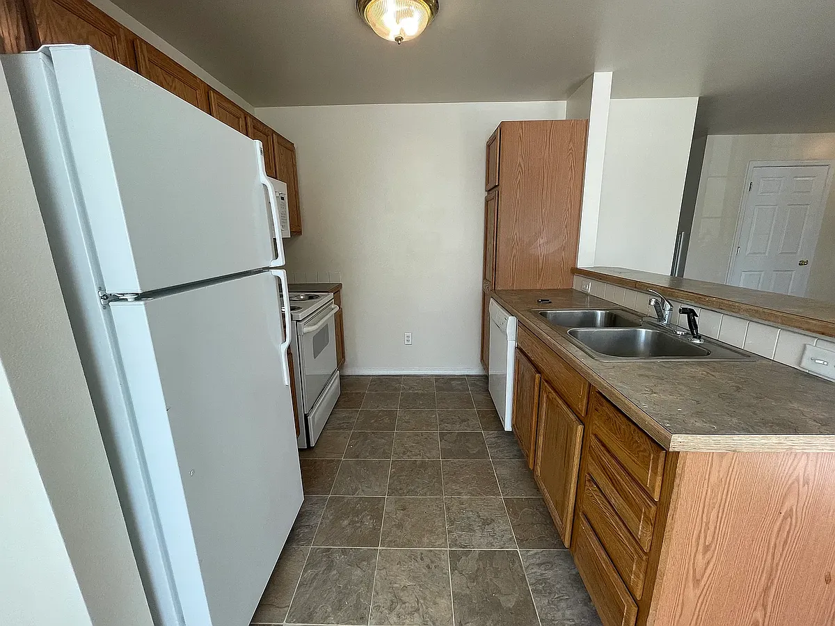 Building Photo - 7514 W Tottenham Ln #102