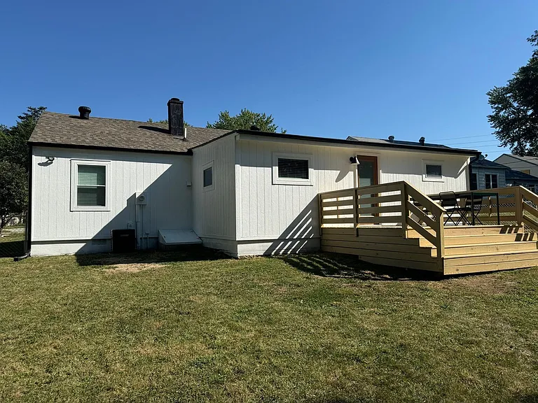 505 NW Holly Ln — Photo 25