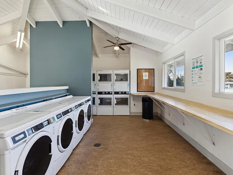 Villa Palms Apartment Homes — Photo 12