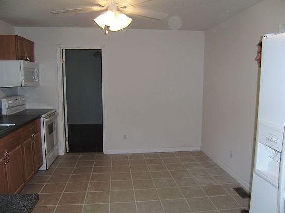 Dining area in Kitchen