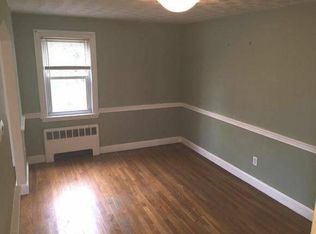 40 Hillcrest Cir, Watertown, MA 02472