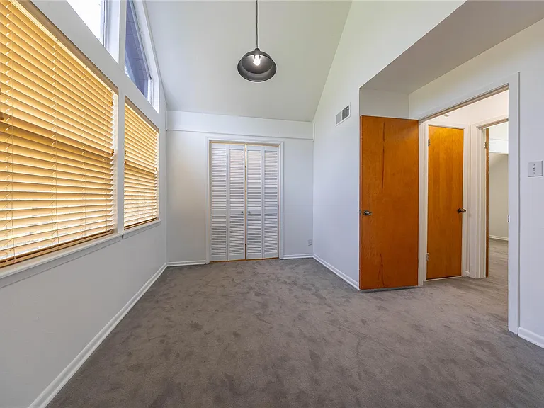22 Stonehouse Cir — Photo 21