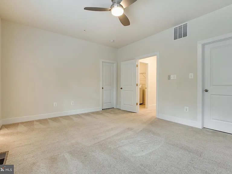 2546 Buckthorn Dr — Photo 24