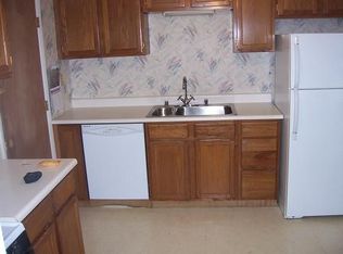 1777 Van Courtland Dr, Troy, MI 48083