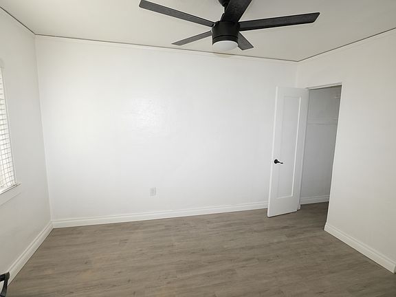 2nd image of 3817 Villa Ter #3817