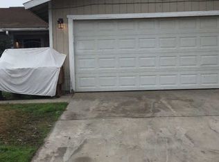 1449 E Cerritos Ave, Tulare, CA 93274