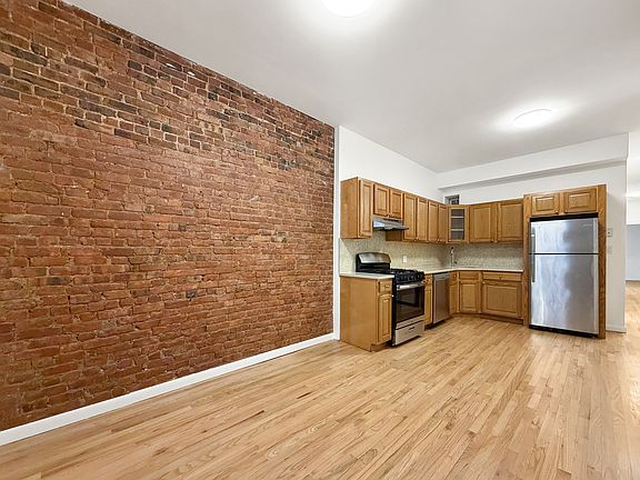 4th image of 501 12th St APT 1L