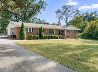 3712 Southwood Dr, Gastonia, NC 28056