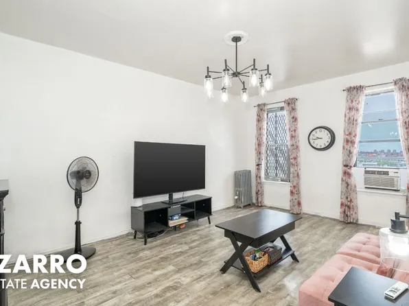 645 Barretto Street image 1 of 13