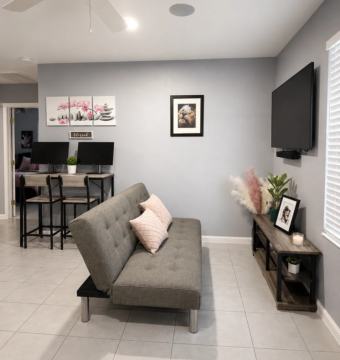 2 bed, 800 sqft, $1,635 — Photo 3