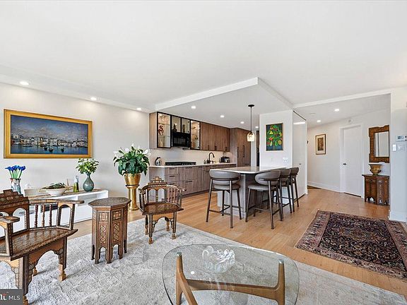 4th image of 2401 Pennsylvania Ave APT 15C49