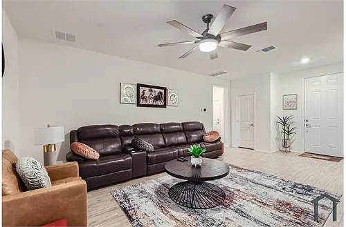 2110 Goji Ln Photo 1