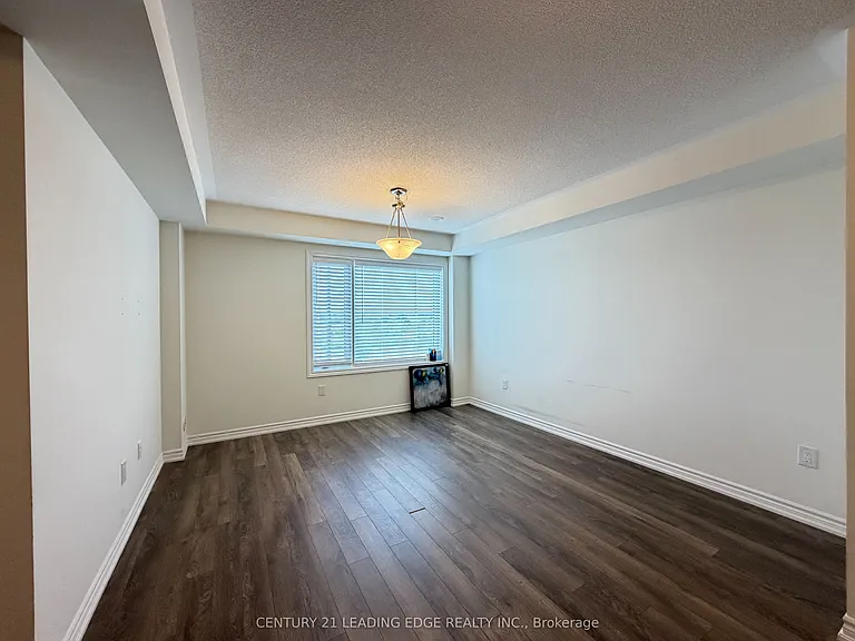 70 Lockyer Dr — Photo 14