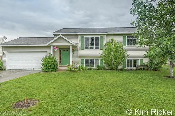 731 Willow St photo 1