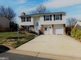 1401 E Beech Rd, Sterling, VA 20164