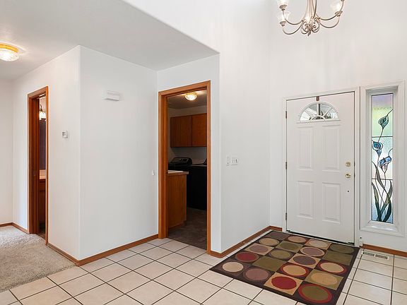 2nd image of 1220 E Brierwood Dr