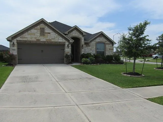 3902 Quiet Pines Ct — Photo 2