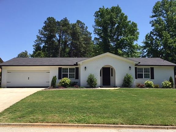 2nd image of 114 Dresden Dr