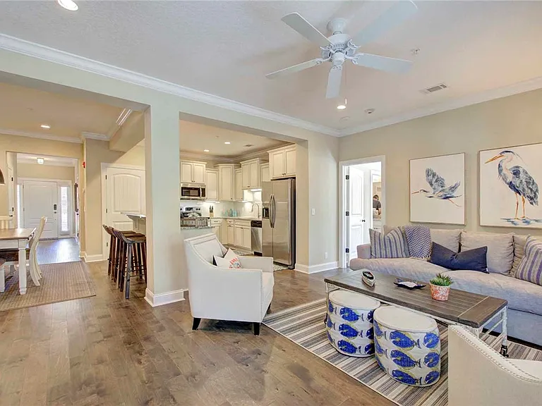 205 Mariners Cir — Photo 13