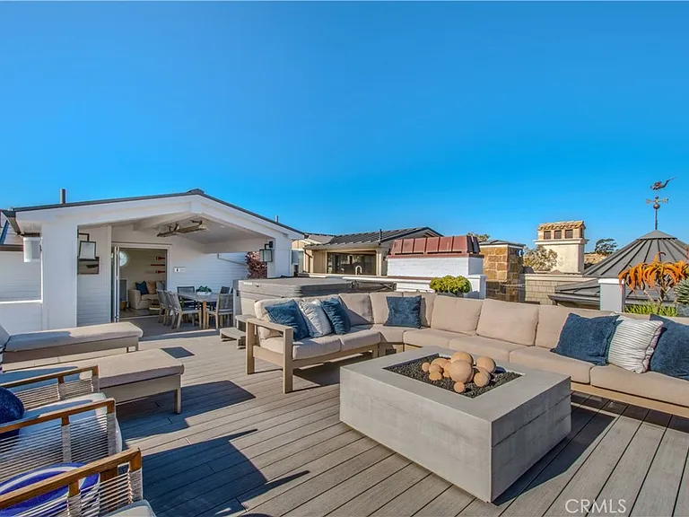 317 E Bay Front — Photo 46