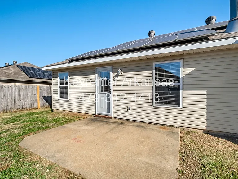 706 SW Sandrock Rd — Photo 24