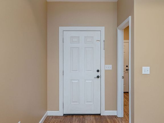 5th image of 1596 26th St