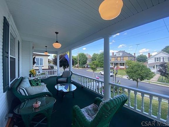 3rd image of 517 N Marian St