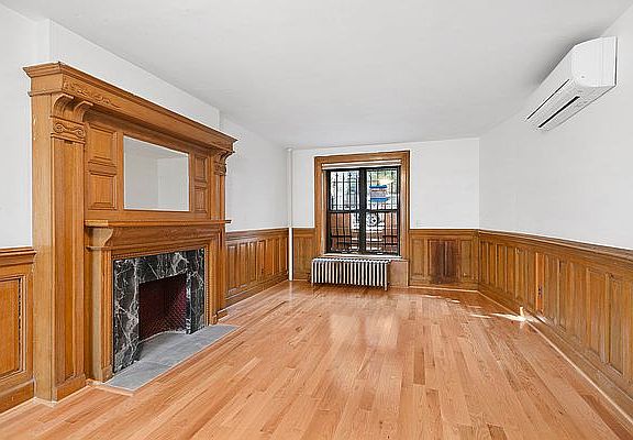 2nd image of 425 Convent Ave #1