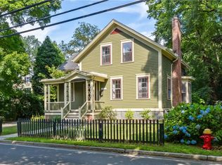 71 Old North Rd, Kingston, RI 02881