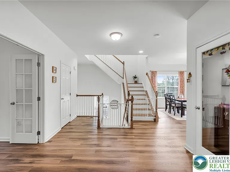 5044 Bellflower Dr — Photo 24