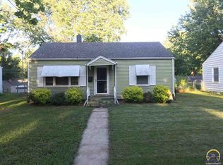 712 SW Lindenwood Ave, Topeka, KS 66606