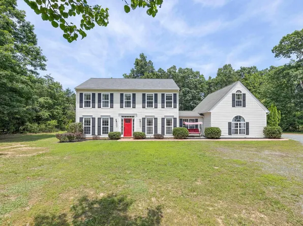 366 Saint Ivy Ave, Troy, VA 22974