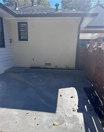 302 Old Ivy Rd NE — Photo 28