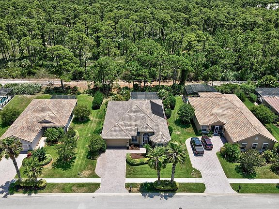 2nd image of 5985 Venetto Way