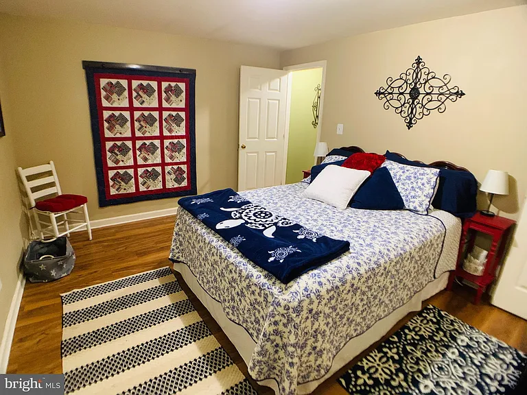8604 Oak Chase Cir — Photo 41