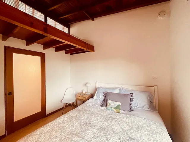 959 Micheltorena St — Photo 21