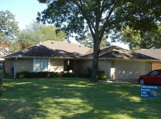 616 Brookhaven Dr, Irving, TX 75061