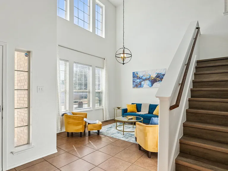 5308 Bridgeport Rd — Photo 4