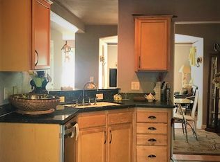 6128 Marshall St, Oakland, CA 94608