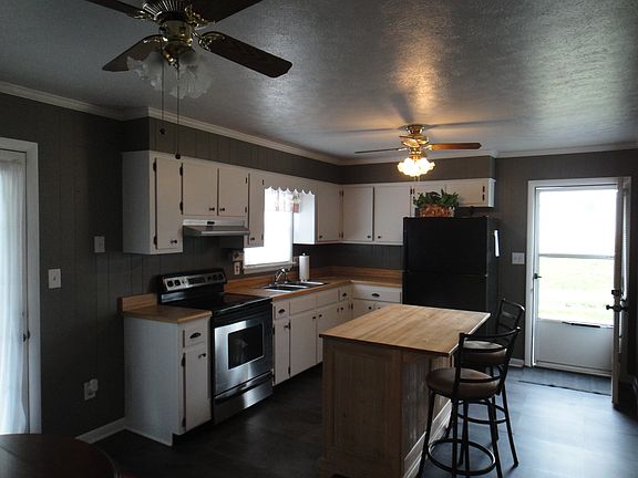 4th image of 18432 Eden Ln