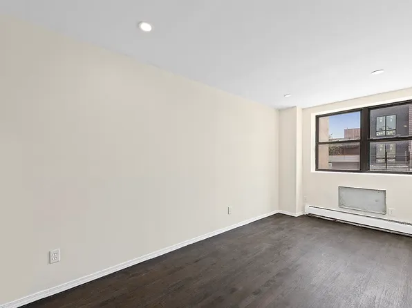 825 Madison Street image 1 of 5