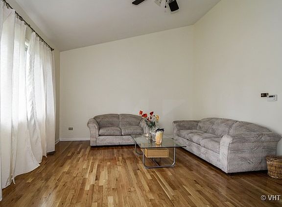 3rd image of 147 E Schubert Ave