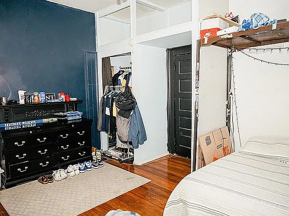 2nd image of 319 Grosvenor Ave Unit A