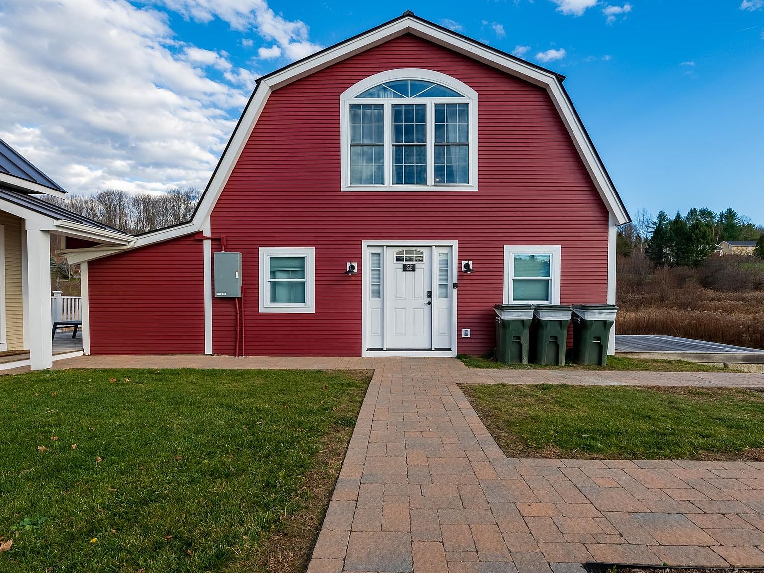 4706 Waterbury Stowe Road UNIT 3 The Barn, Waterbury Center, VT 05677