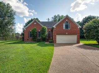 2761 Wiltshire Ct, Thompsons Station, TN 37179