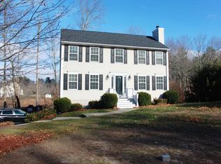 10 Turtle Hill Rd, Dracut, MA 01826