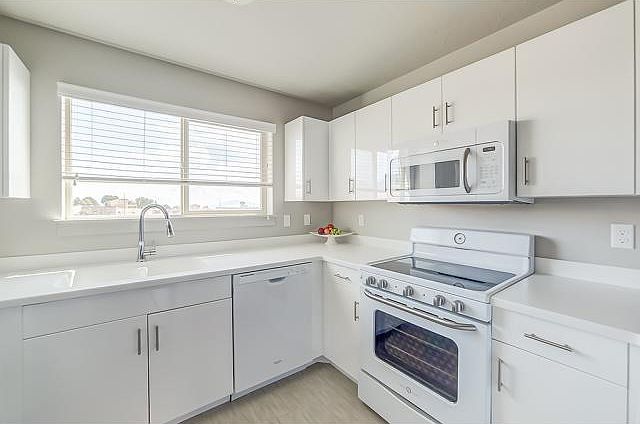 1st image of 1079 W 965 N Unit 302