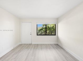 1310 W 29th St #29, Hialeah, FL 33012