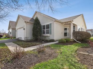 2238 Carillon Dr, Grayslake, IL