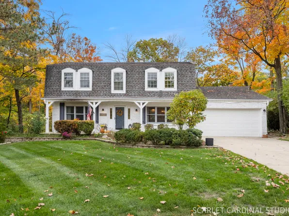 23W112 Kings Ct, Glen Ellyn, IL 60137